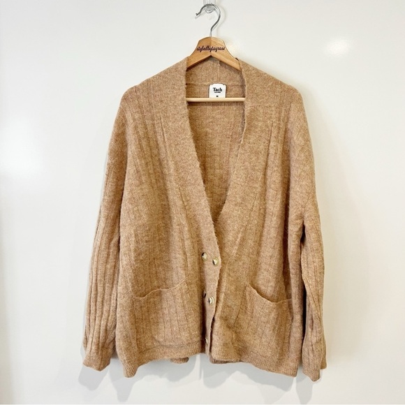 TACH CLOTHING Amira Knit Soft Wool Oversized Cardigan - Picture 6 of 13